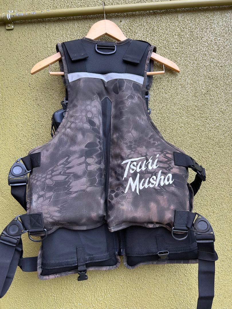 Tsuri Musha カモフラージュライフジャケット　フリーサイズ