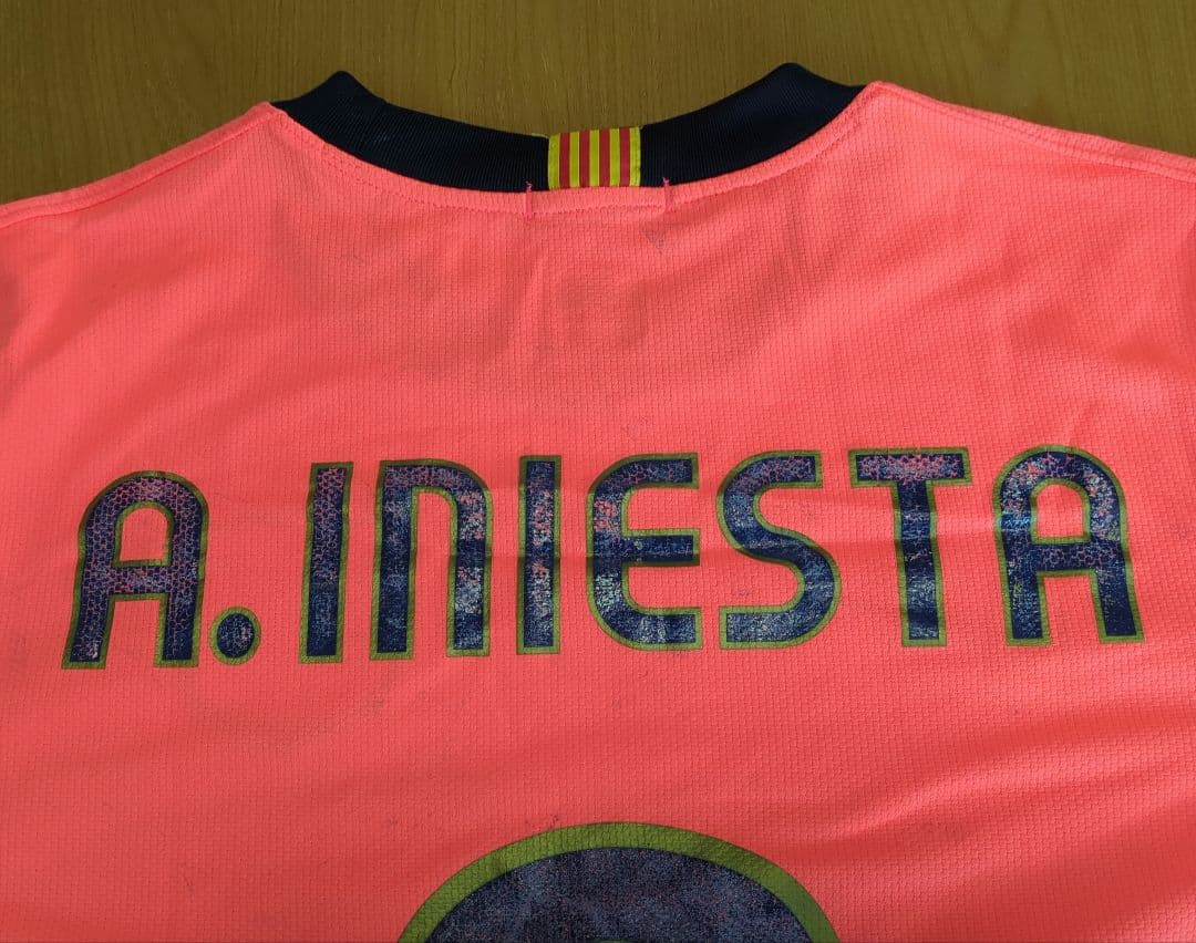 FC Barcelona イニエスタ 8 長袖ユニフォーム１週間限定出品！