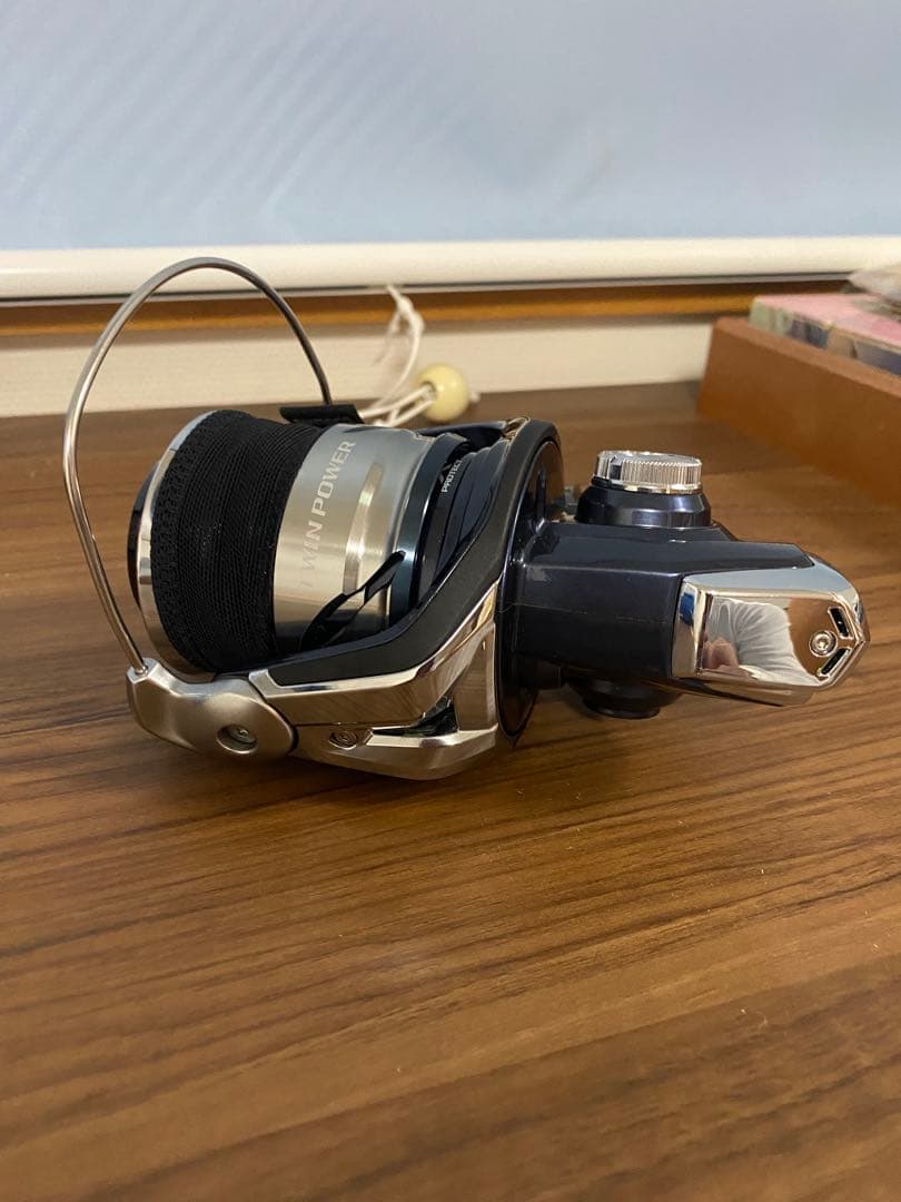 シマノ ツインパワーsw 8000HG