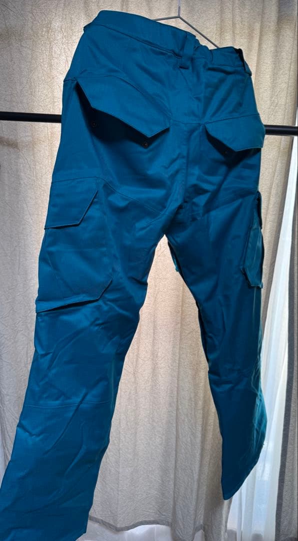 アンダーアーマー　スキーウェア上下セット　Ｍ　Under Armour