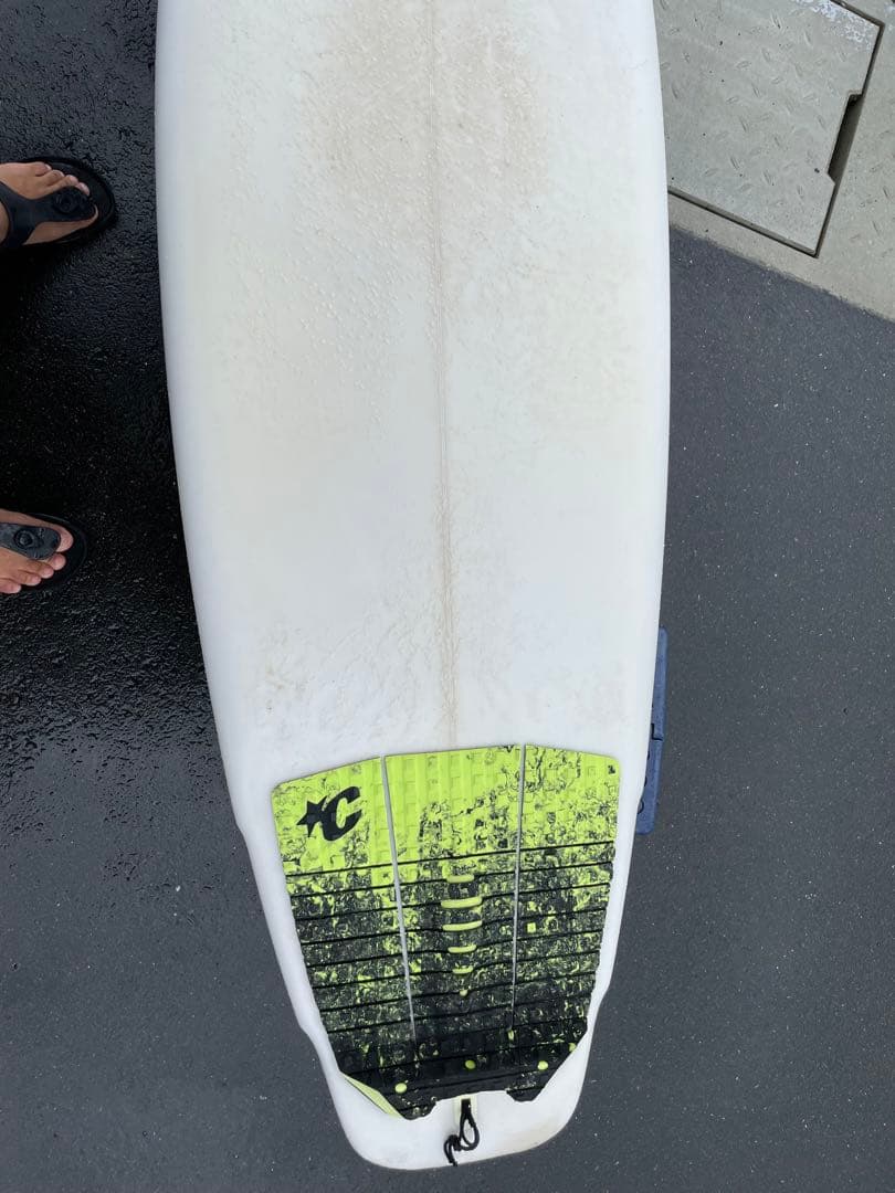サーフボード　[ブランド : UCHIDA]  5'85ft 29.5L