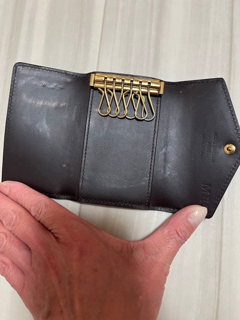 Louis Vuitton キーケース カラーアラマント　パテントレザー