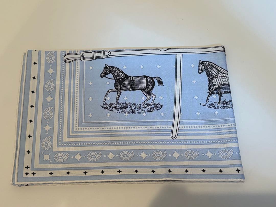 ほぼ新品未使用　エルメス　Hermes カレ55 バンダナ　スカーフ　馬着