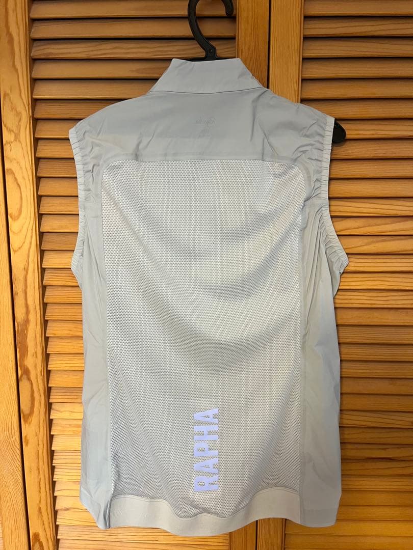 Rapha ウィメンズ プロチーム　ライトウェイトジレ
