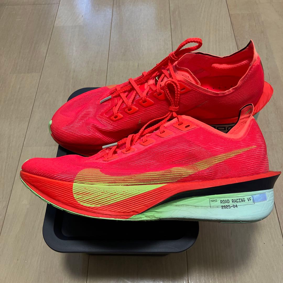 NIKE ヴェイパーフライ4 メンズ27.5cm