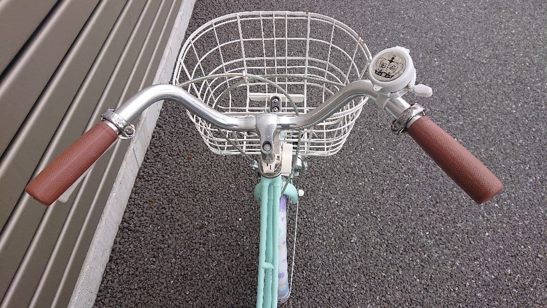 ブリヂストン　自転車　リコリーナ 22インチ