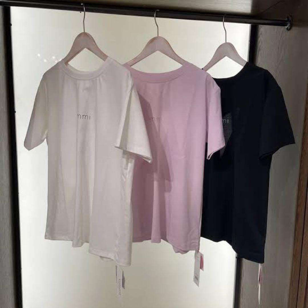 エミヨガ新品紙タグ付き2点セット❗️ボタニカル柄レギンス&バックデザインロゴTEE