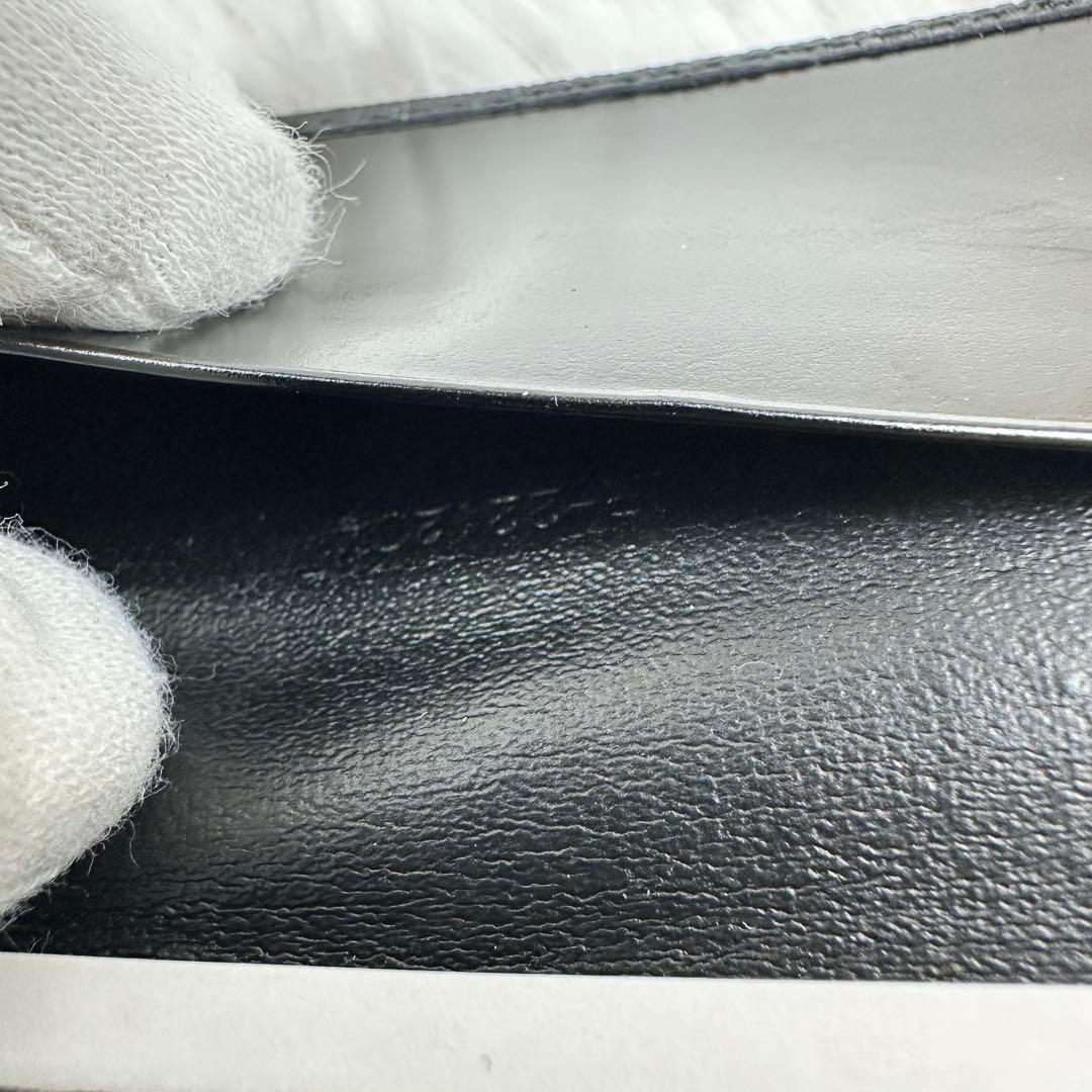 【極美品】Salvatore Ferragamo フェラガモ　6連キーケース