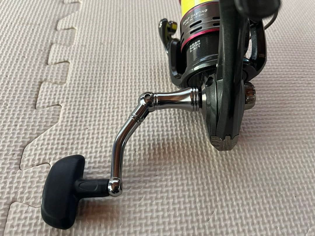 スピニングリール 4000番 程度 未使用 PEライン 1.5号 付き