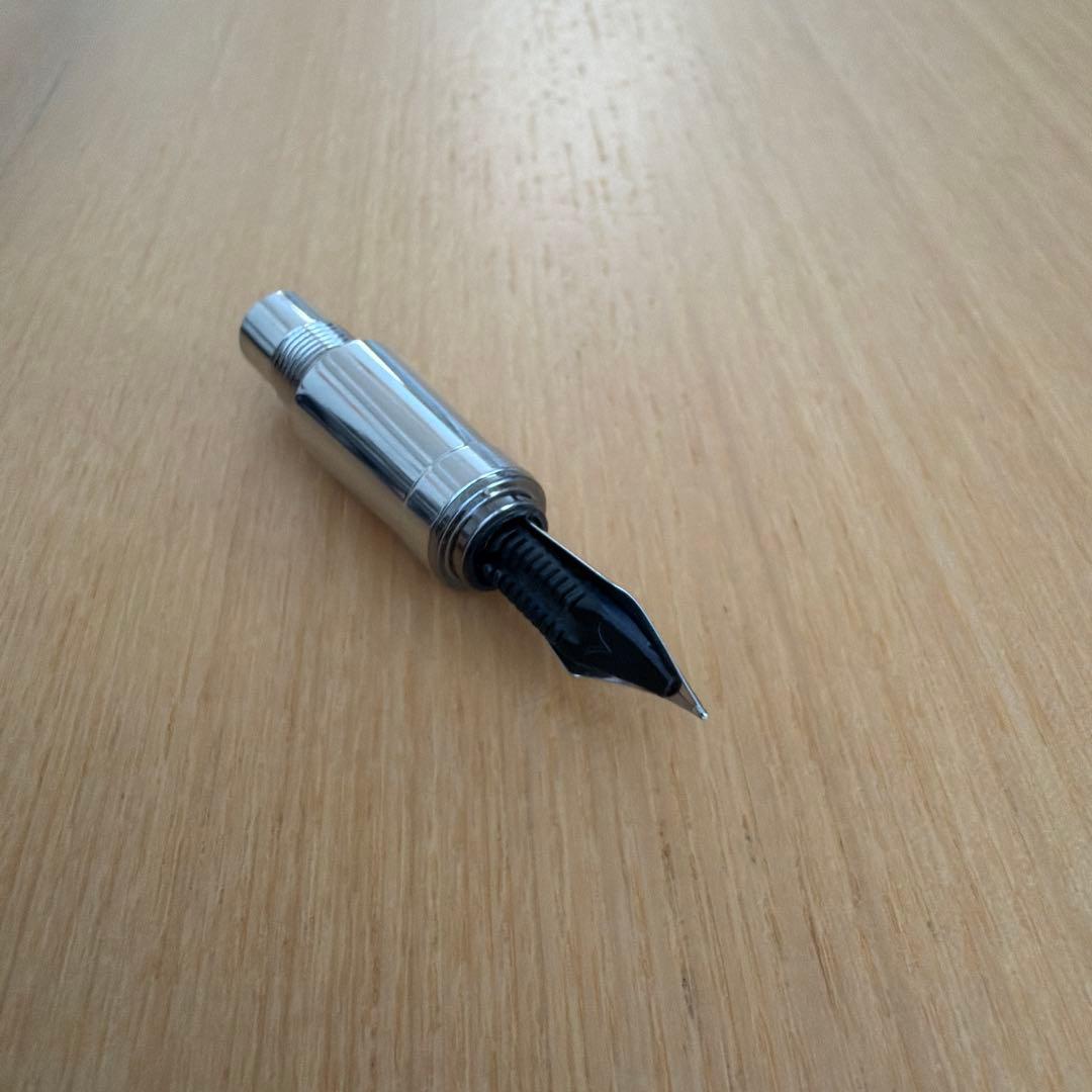 VISCONTI ブラック 万年筆（値引き可能）
