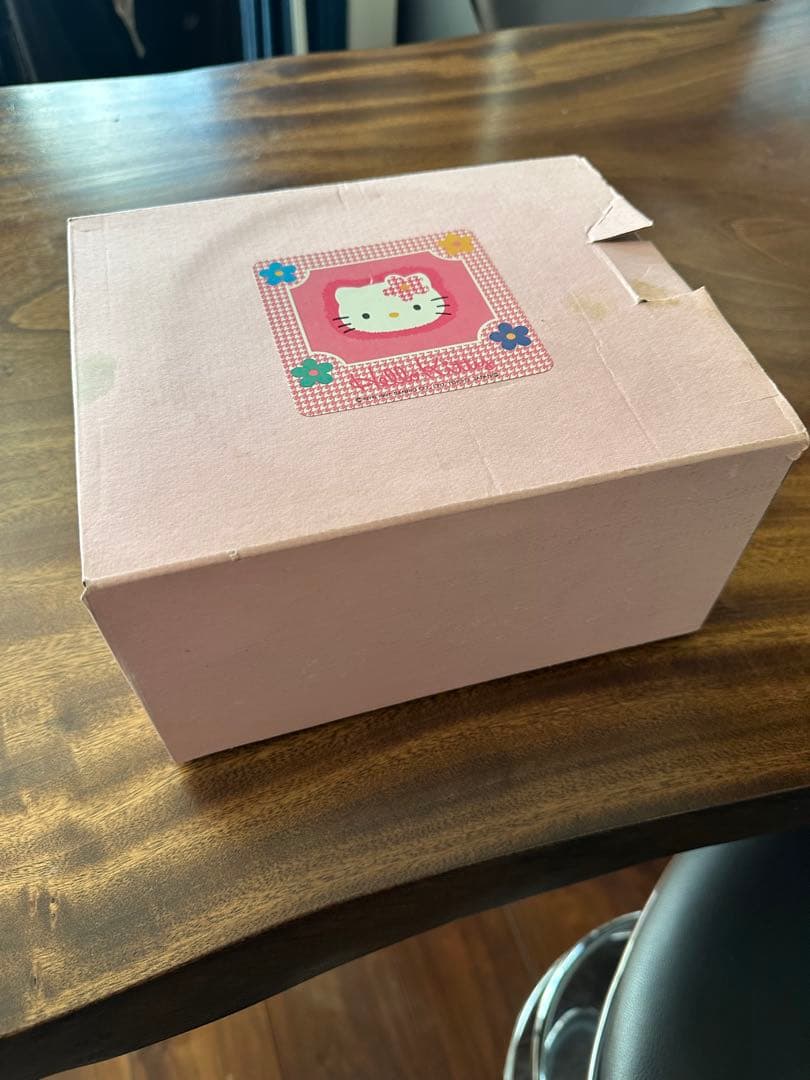 ハローキティ ホーロー　ケトル　ティーポットと鍋セット