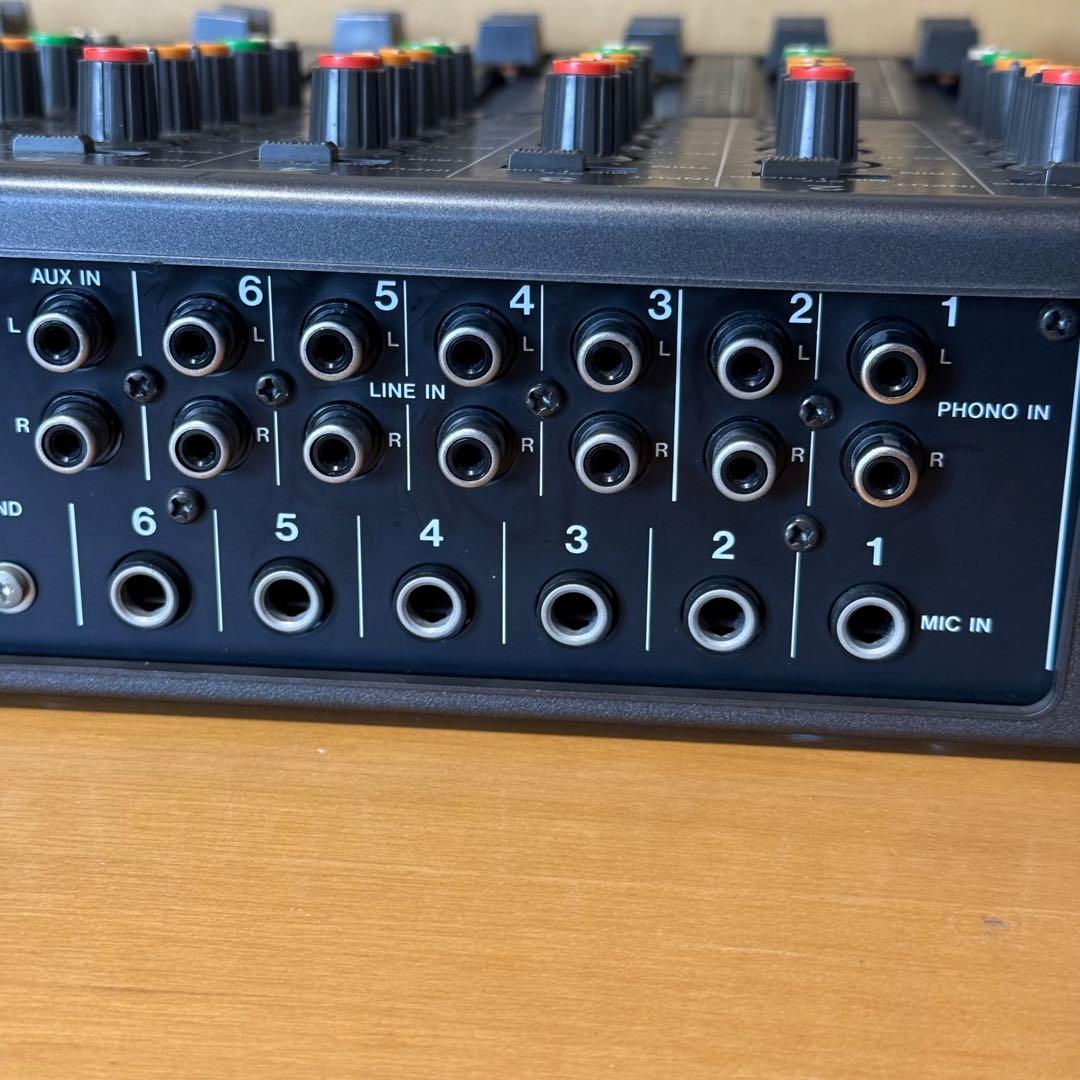 TASCAM M-06ST アナログミキサー