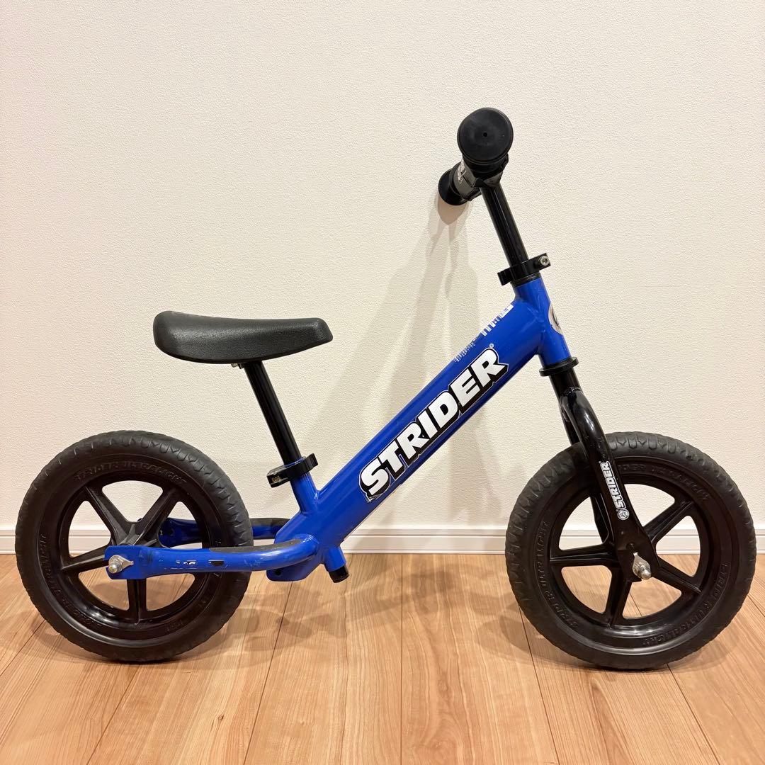 STRIDER！ストライダー12インチブルー青バランスバイクスポーツモデル
