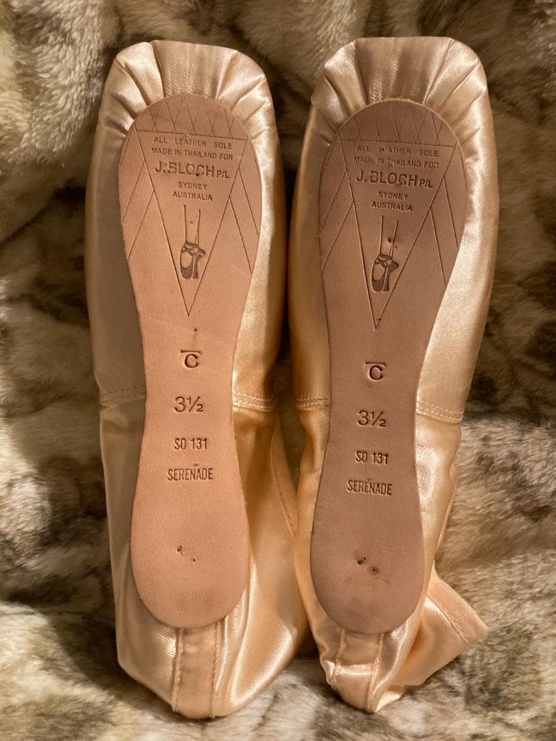 Bloch Serenade トゥシューズ 3.5 ベージュ