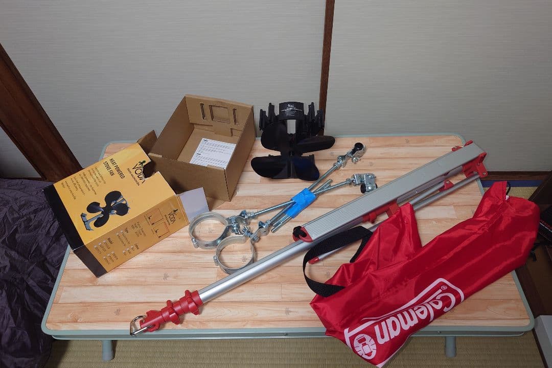 マウントスミ オーラ系用 新品と中古煙突色々と水タンクとストーブファン他