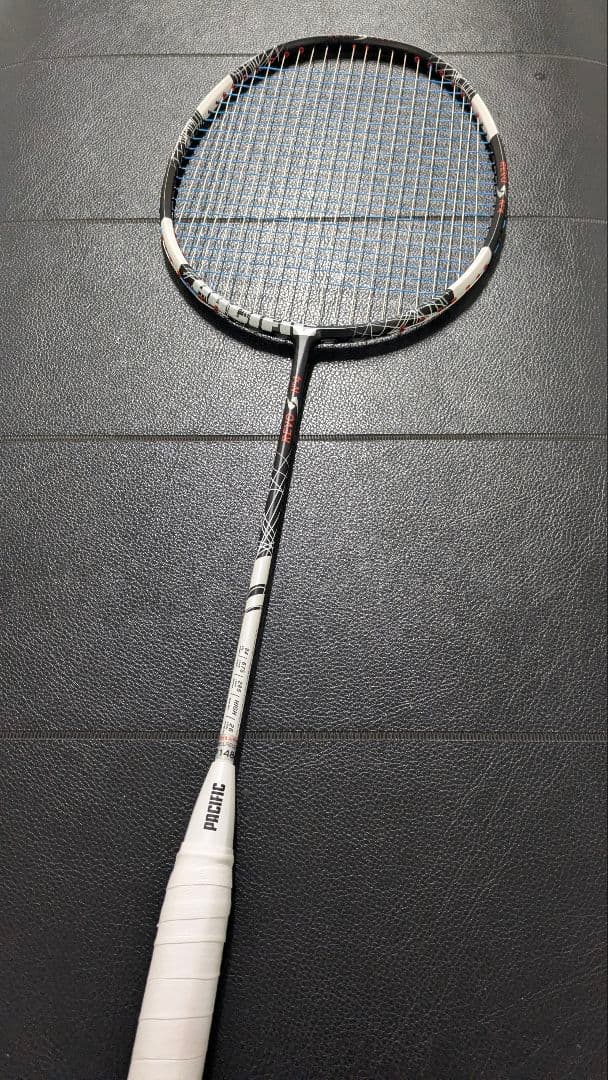ラケット PACIFIC REVO N4 4U