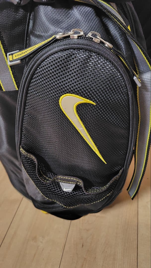 チ*ル様 Nike スタンド付キャディバッグ SasQuatch黒/黄色 14分