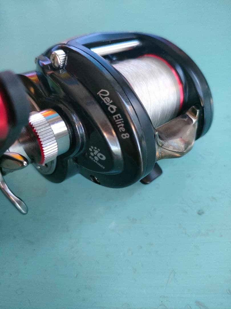 Abu Garcia REVO3 ELT-81SH-L ベイトリール