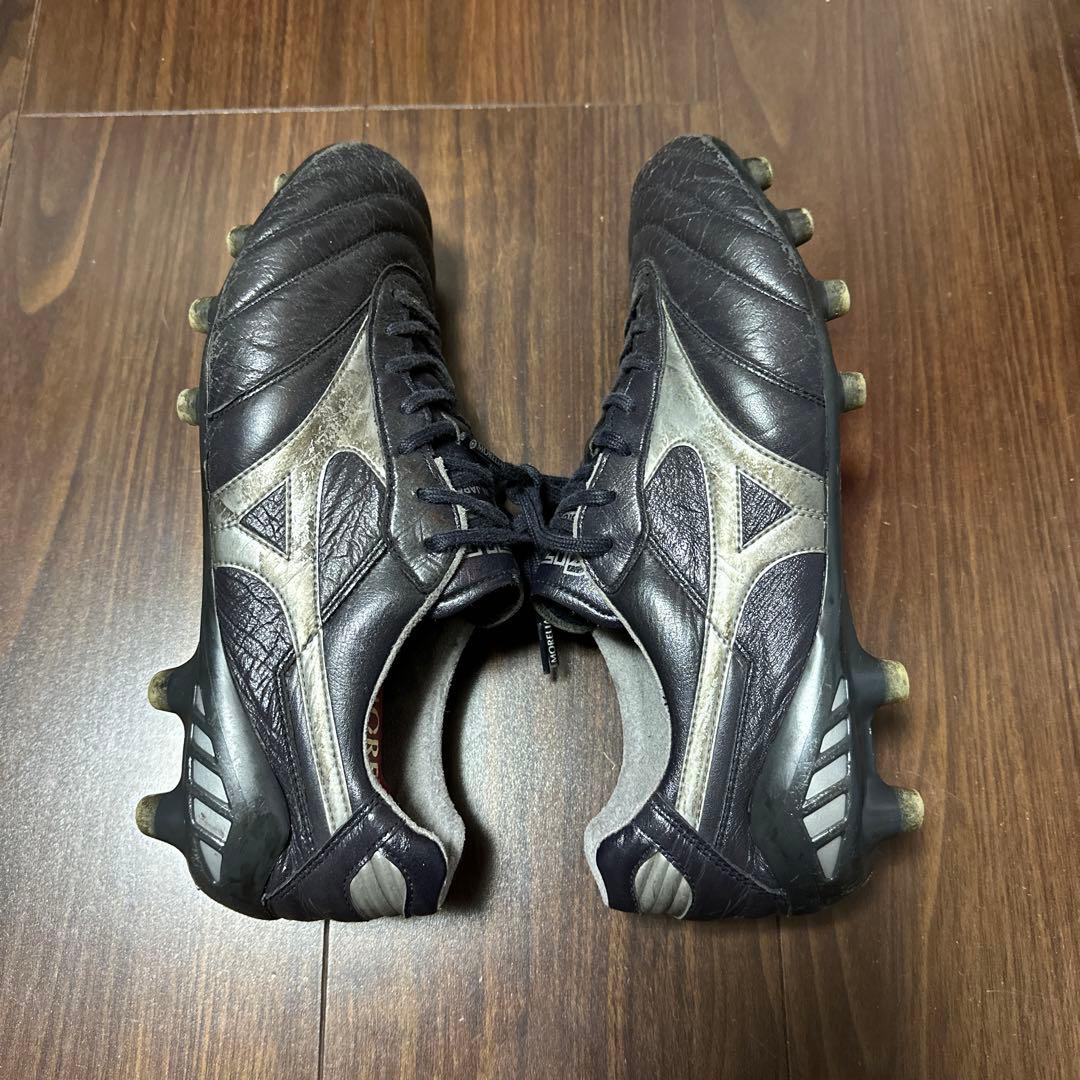 Mizuno Morelia DNAブラックスパイクシューズ