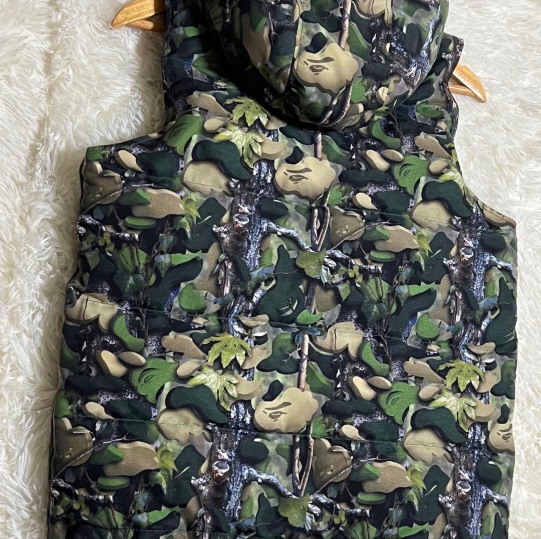 【美品】ダウンベスト リアルツリーカモ　サルカモ A BATHING APE