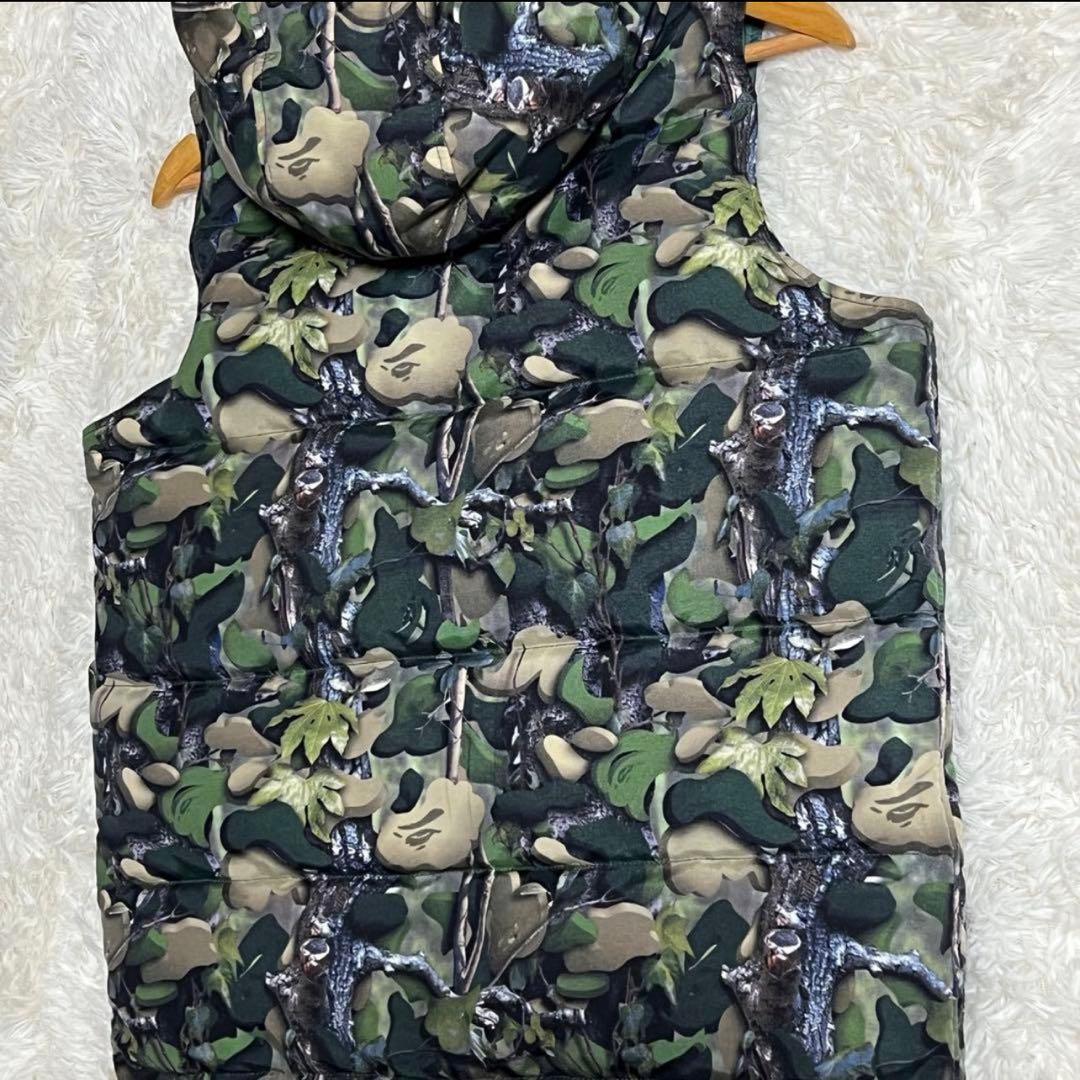【美品】ダウンベスト リアルツリーカモ　サルカモ A BATHING APE
