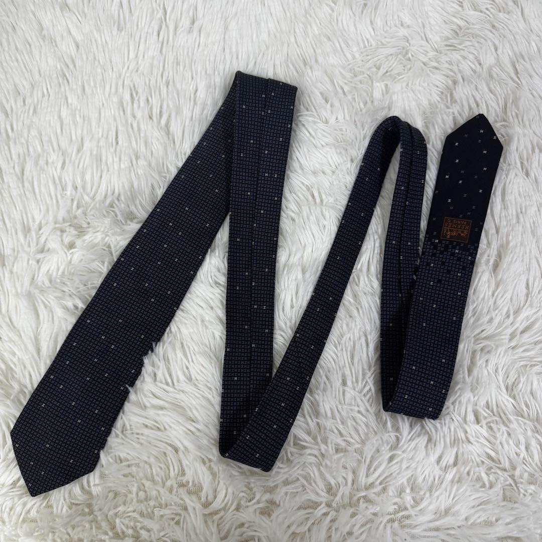 エルメス ネクタイ アーケードH ナロータイ 7cm シルク100％ ネイビー系