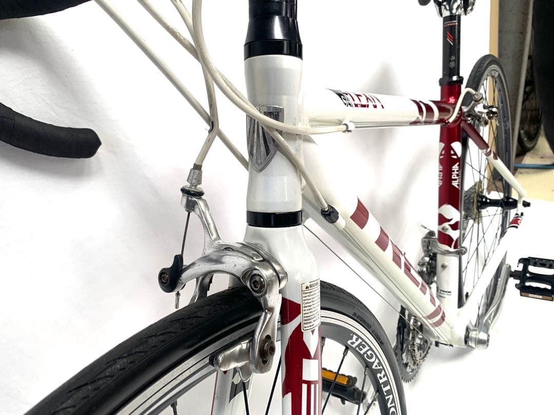 【即乘】送料無料 トレック TREK クロスバイクLEXA超軽量9.1キロ27速