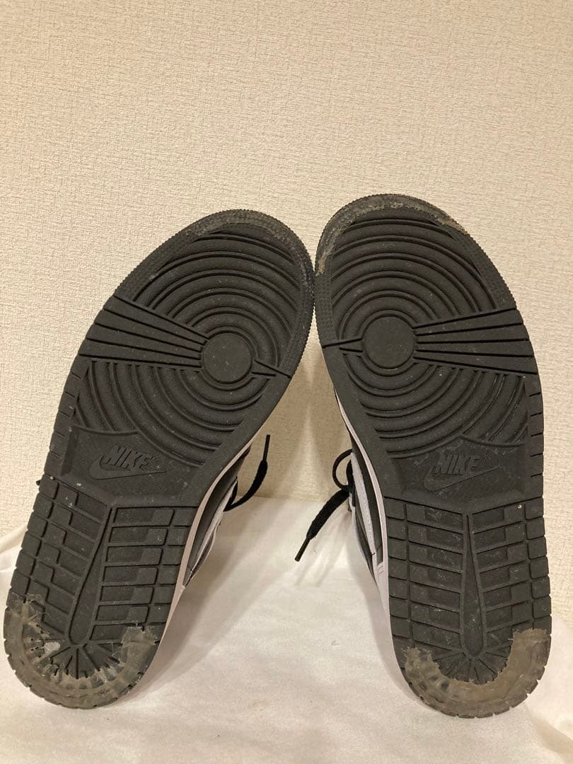 nike エアジョーダン1ハイカット リバースパンダ　26cm