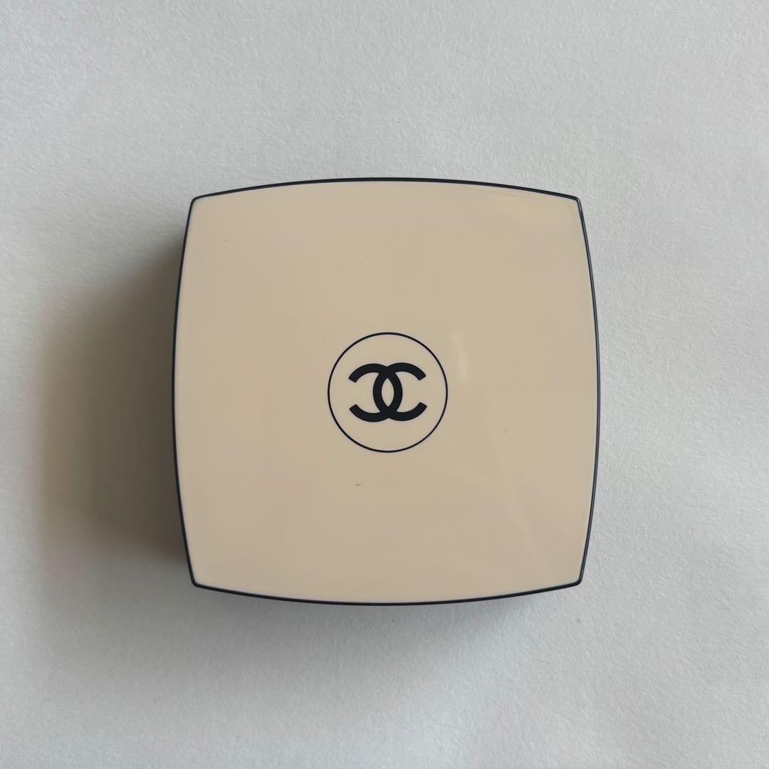 CHANEL レ ベージュ ルガール ウォーム LES BEIGES WARM