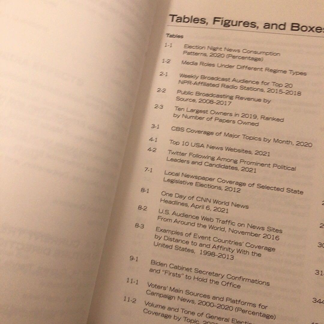 Mass Media and American Politics 英語版