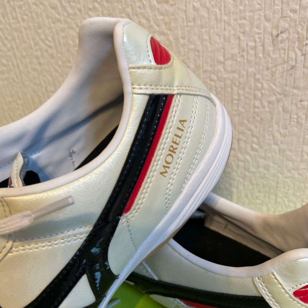 Mizuno Morelia フットサルシューズ