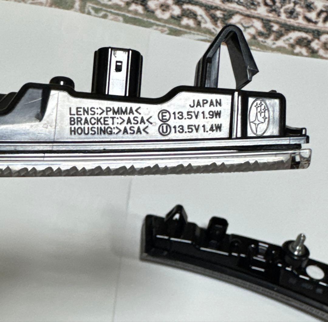 GR86 サイドマーカー　左右　純正品