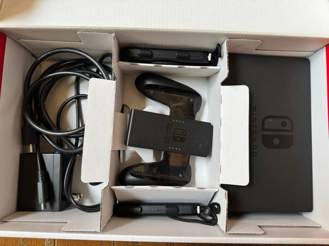 Nintendo Switch 本体 赤/緑 ジョイコン