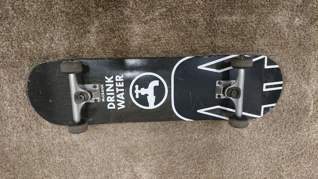 McCRANK DRINK WATER スケートボード