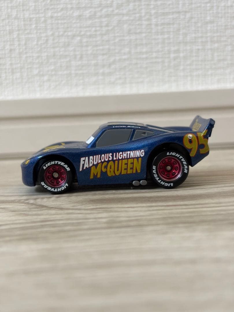 R*u様 カーズ　トミカ　マックィーンデイ2019 メタリックファビュラスタイプ