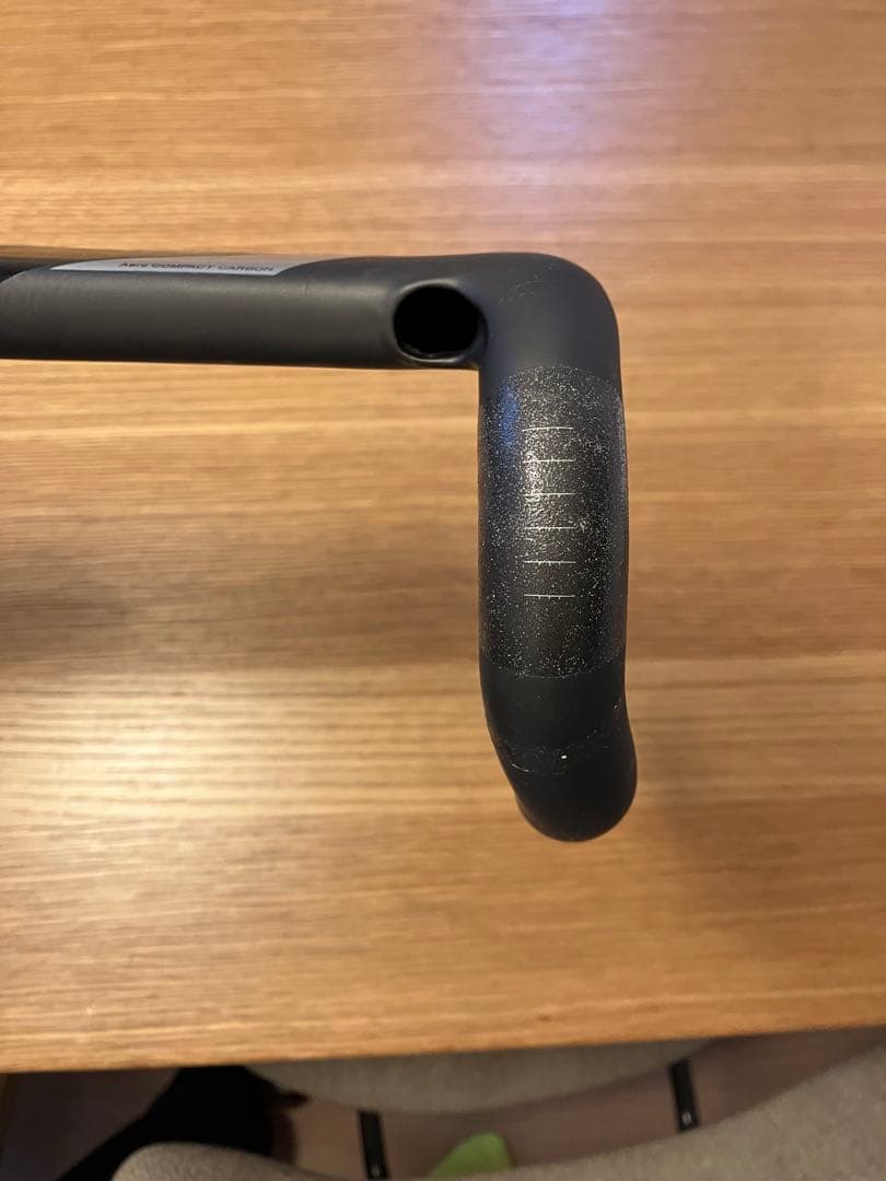 Vision Trimax Carbon Aero ハンドル380-400mm