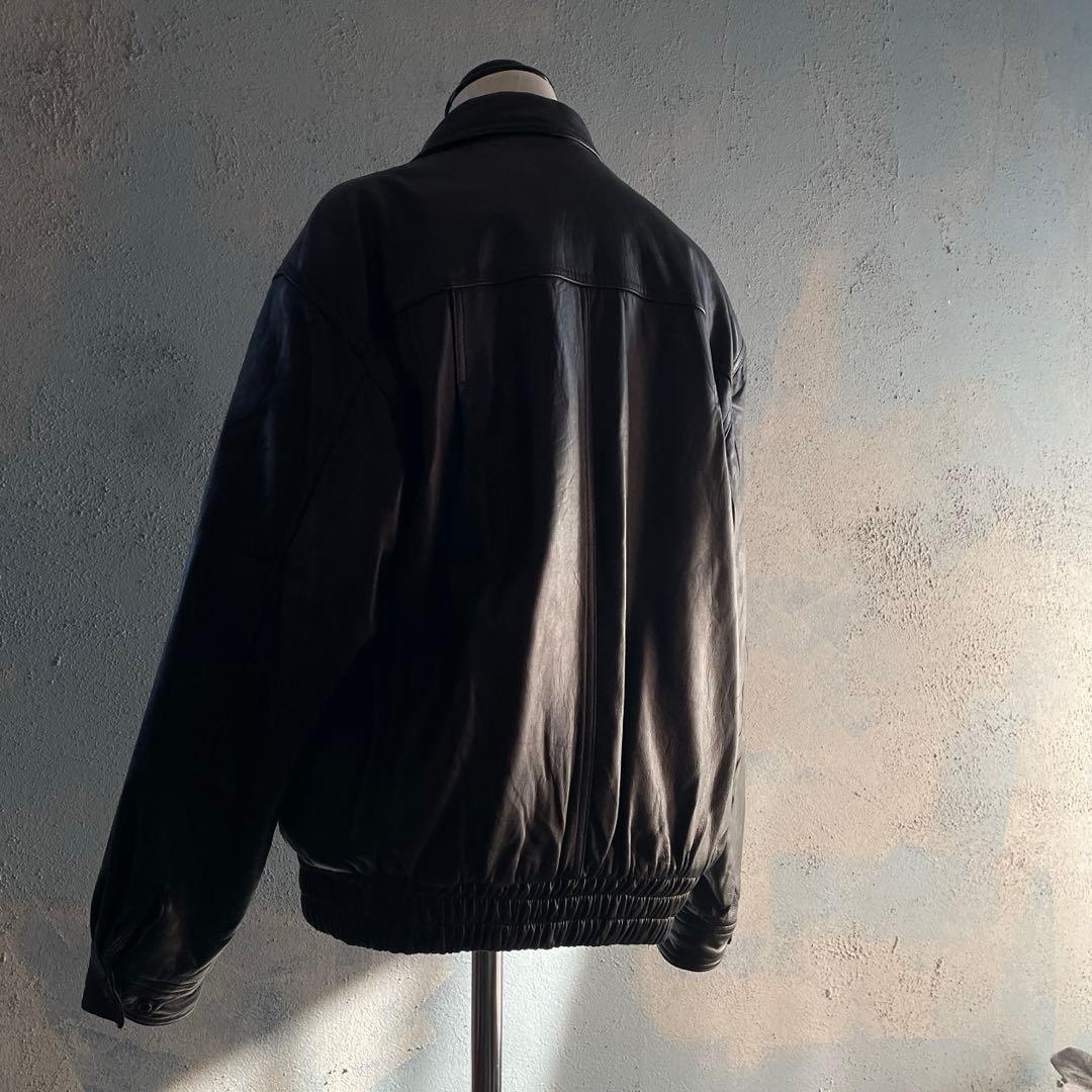A-2“Classic“black“羊革 “短丈“bomber jacket
