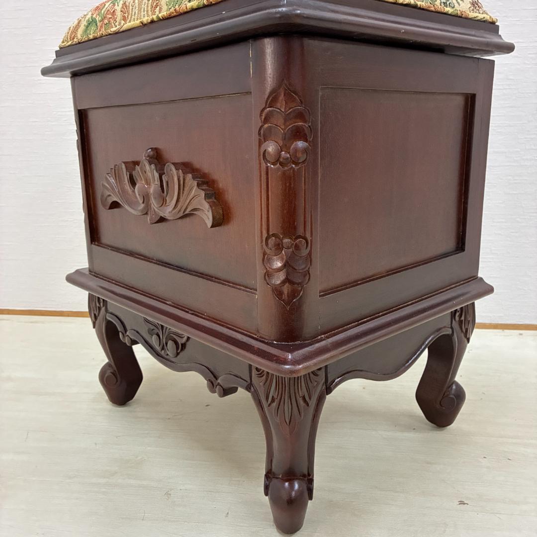 展示品　収納付き　猫脚　スツール　椅子