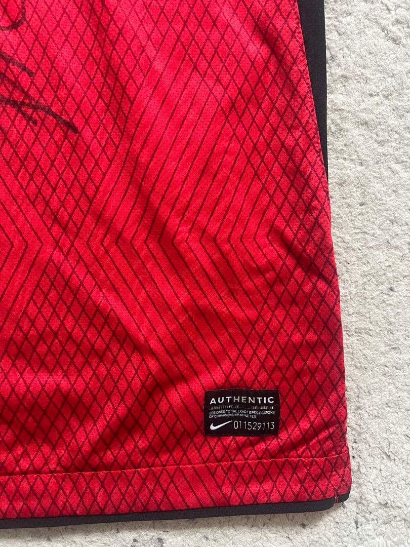 浦和レッズ選手数名サイン入りユニフォーム新品