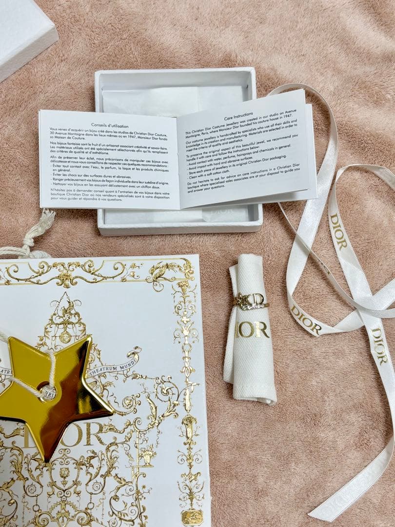 dior ロゴリング