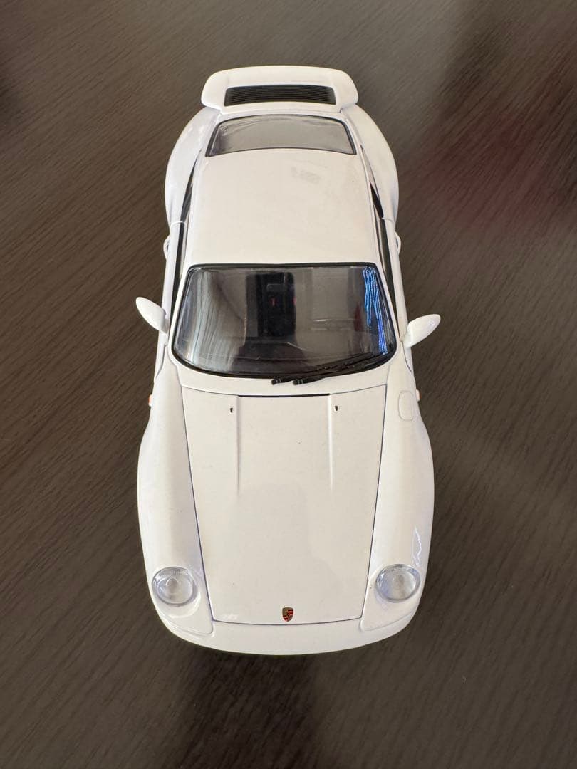 ポルシェ911 カレラRS 1/18サイズ