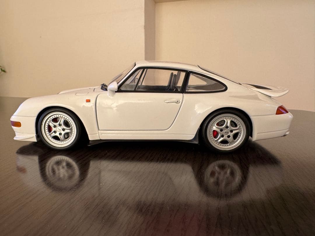 ポルシェ911 カレラRS 1/18サイズ