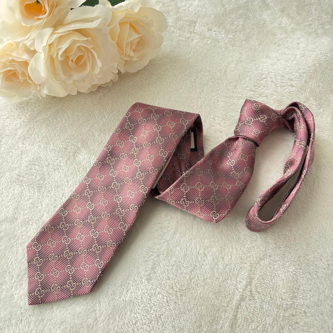 ✨極美品✨ GUCCI グッチ ネクタイ 高級シルク　GG柄
