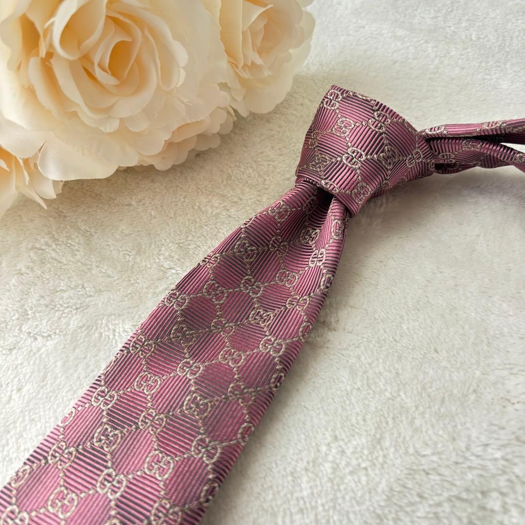 ✨極美品✨ GUCCI グッチ ネクタイ 高級シルク　GG柄