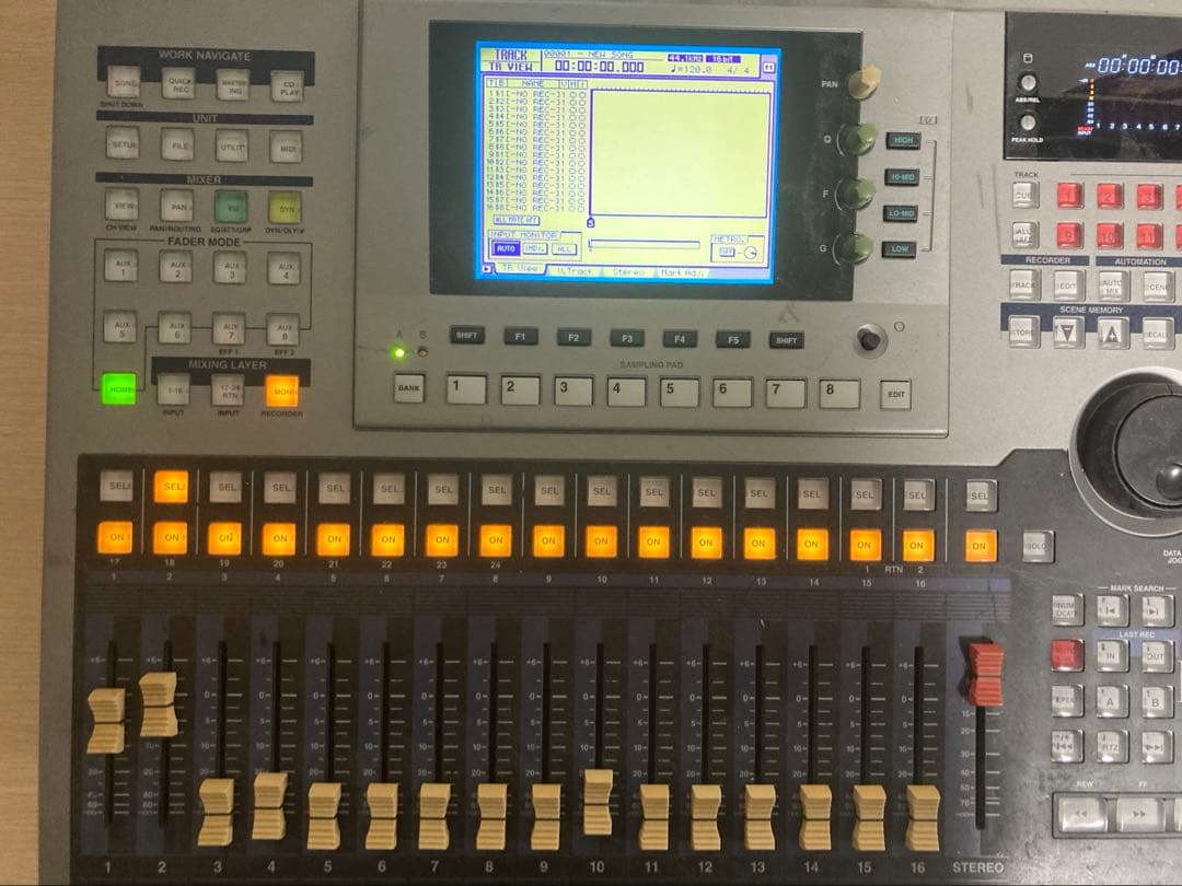 YAMAHA AW4416 マルチトラックレコーダー