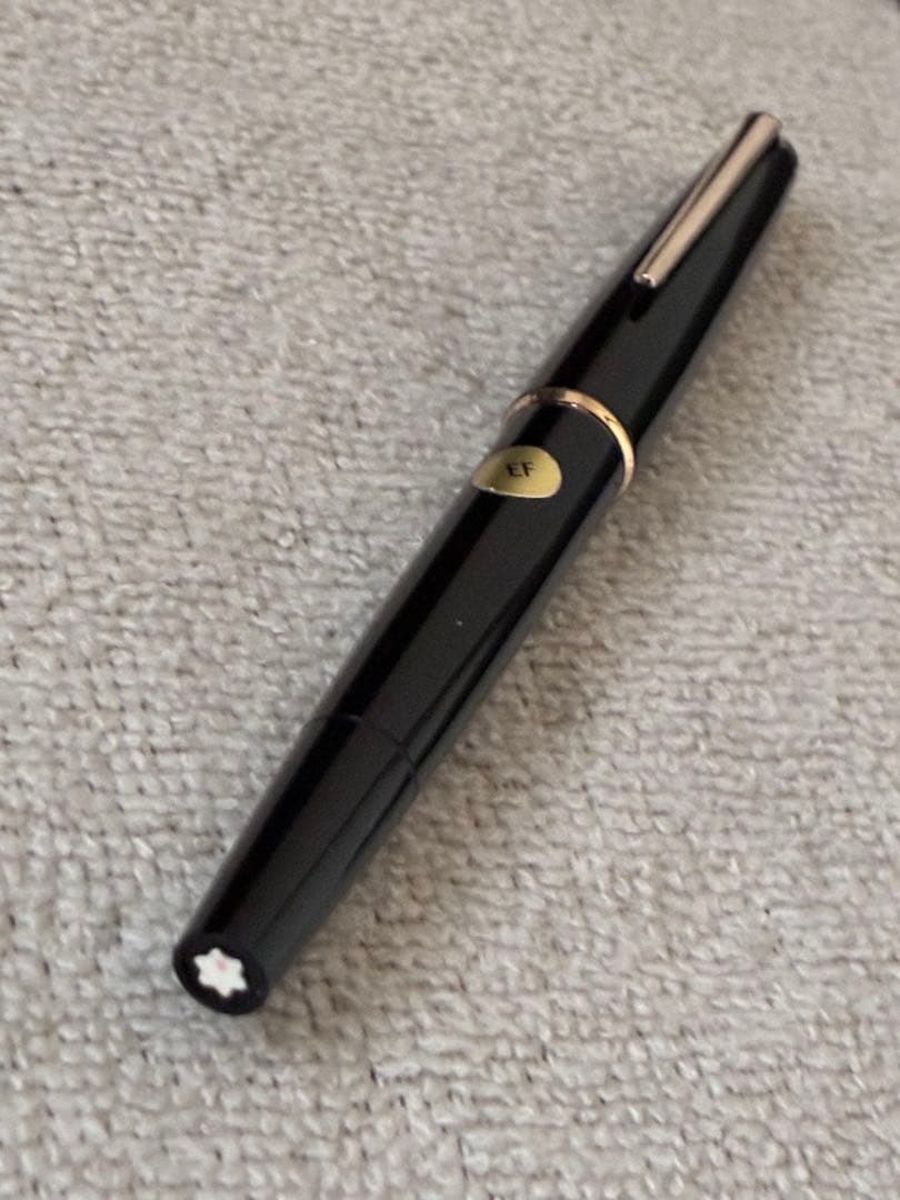 ◾️未使用◾️MONT BLANC モンブラン◾️320万年筆◾️14金ペン先◾️吸入式◾️