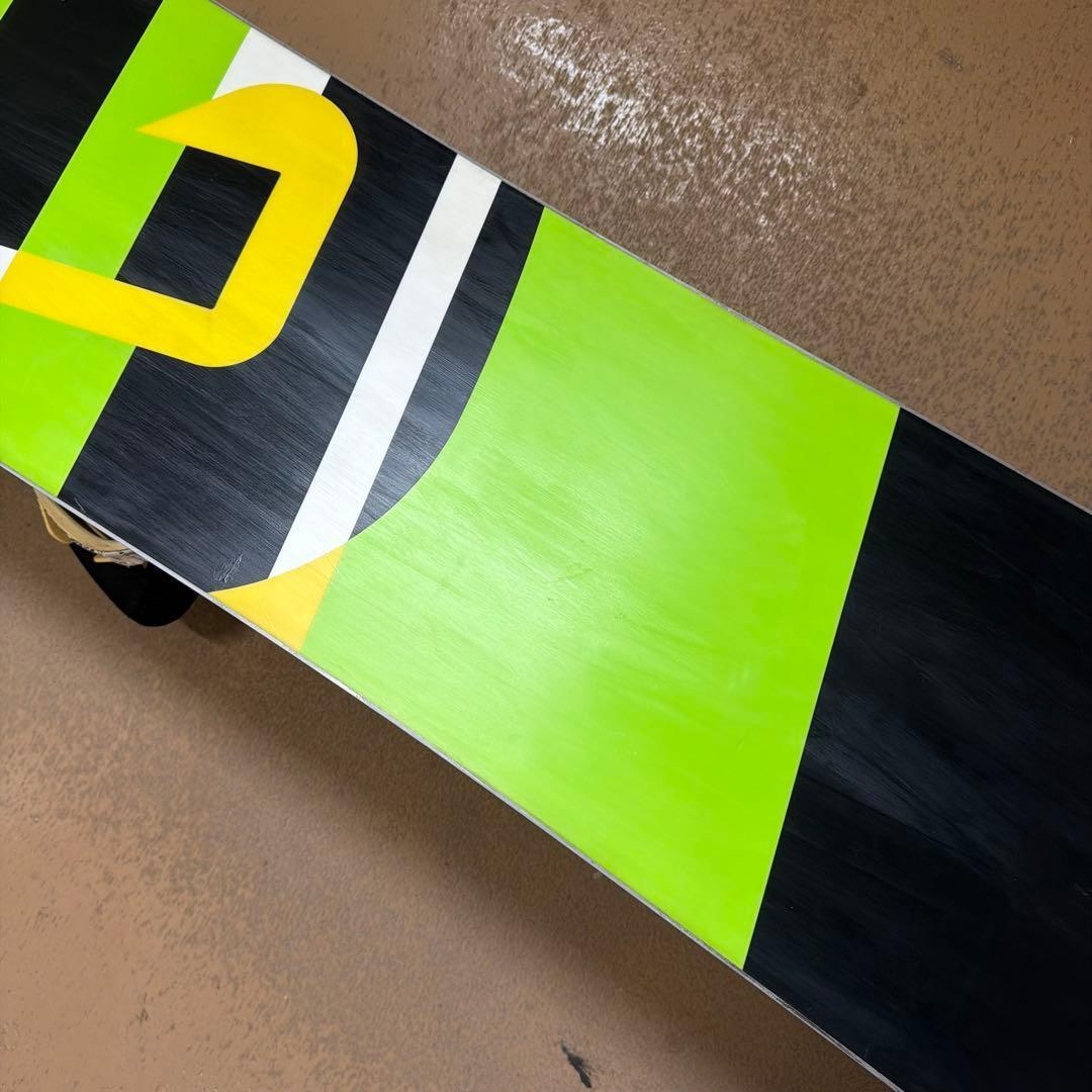 パウダーや地形をパークに！ BURTON ダブルキャンバー シャーロック 154