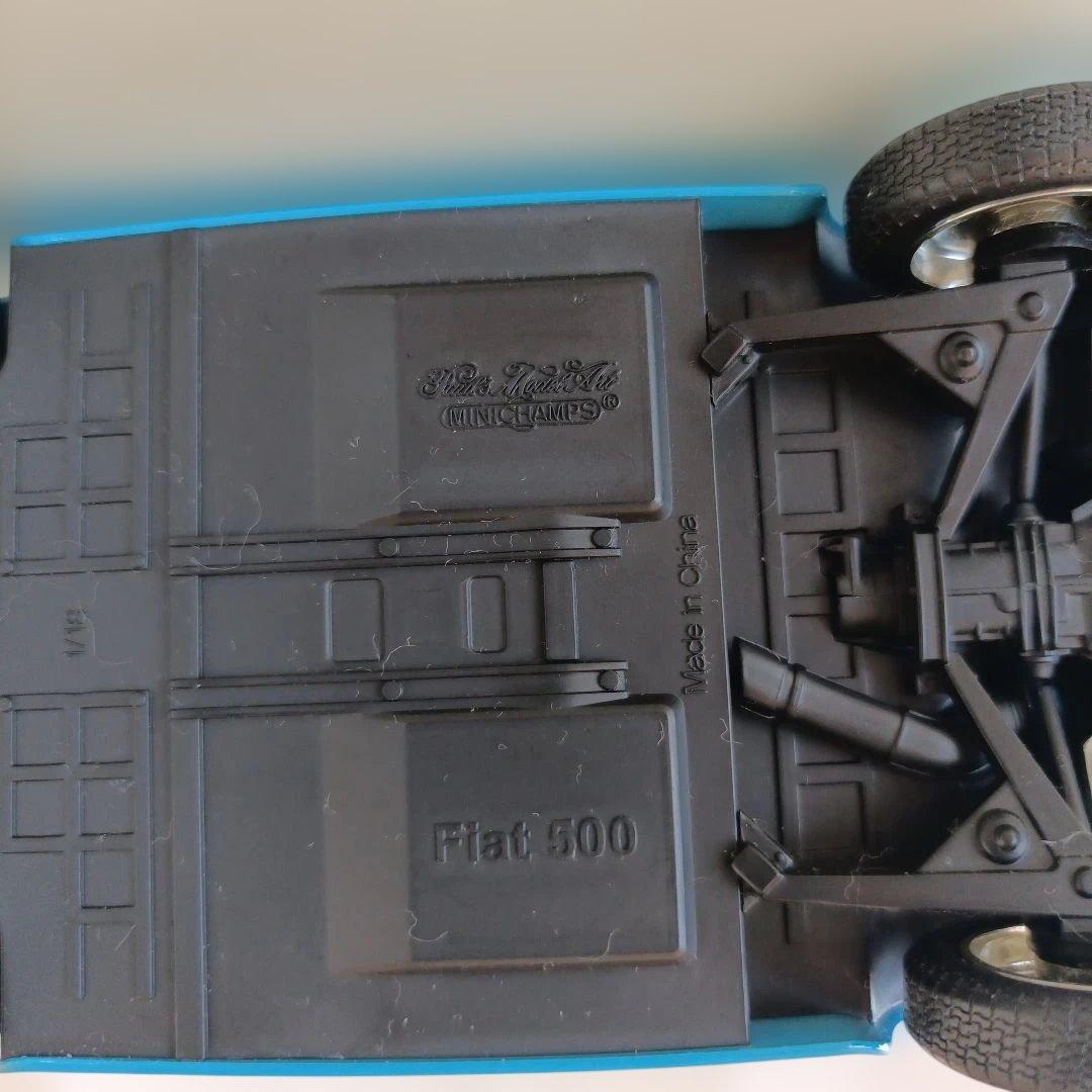 ミニチャンプス 1968 フィアット500L 1:18