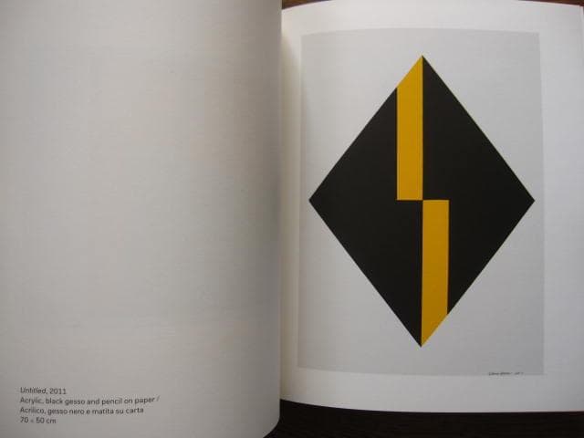 アート・デザイン・音楽 Carmen Herrera Works on Paper 2010-2012