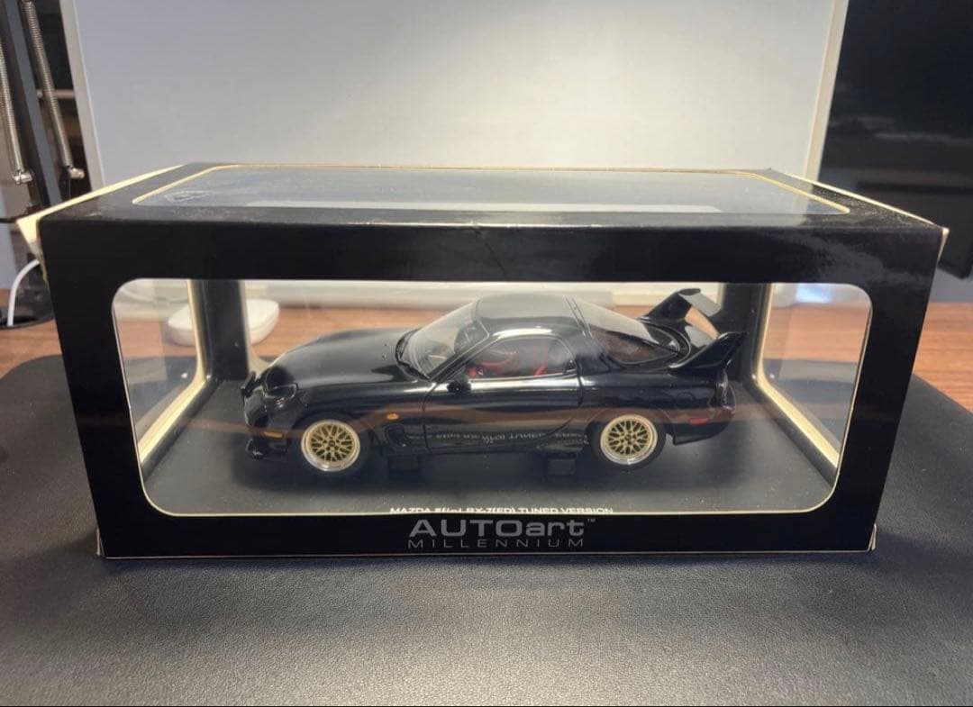 つ*ん様 AUTOART マツダRX-7 (FD3S)